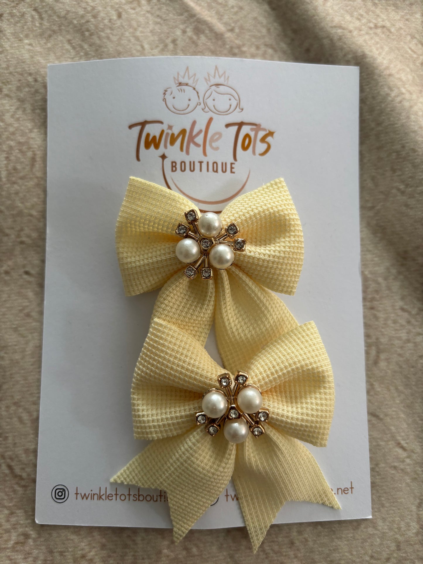 Lemon Pearl Bow Clips (Small)