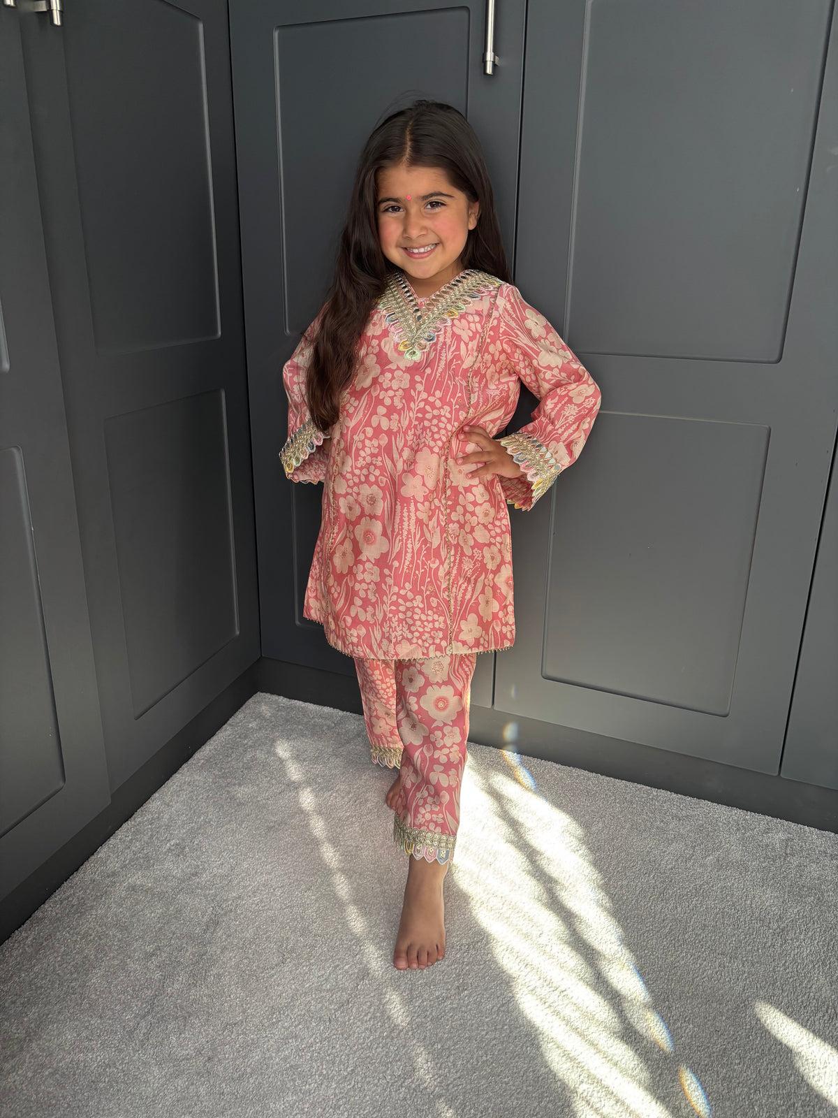 SAMPLE GIRLS PINK SUIT AGE 5