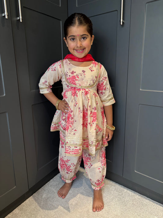 Chandni Bloom Outfit