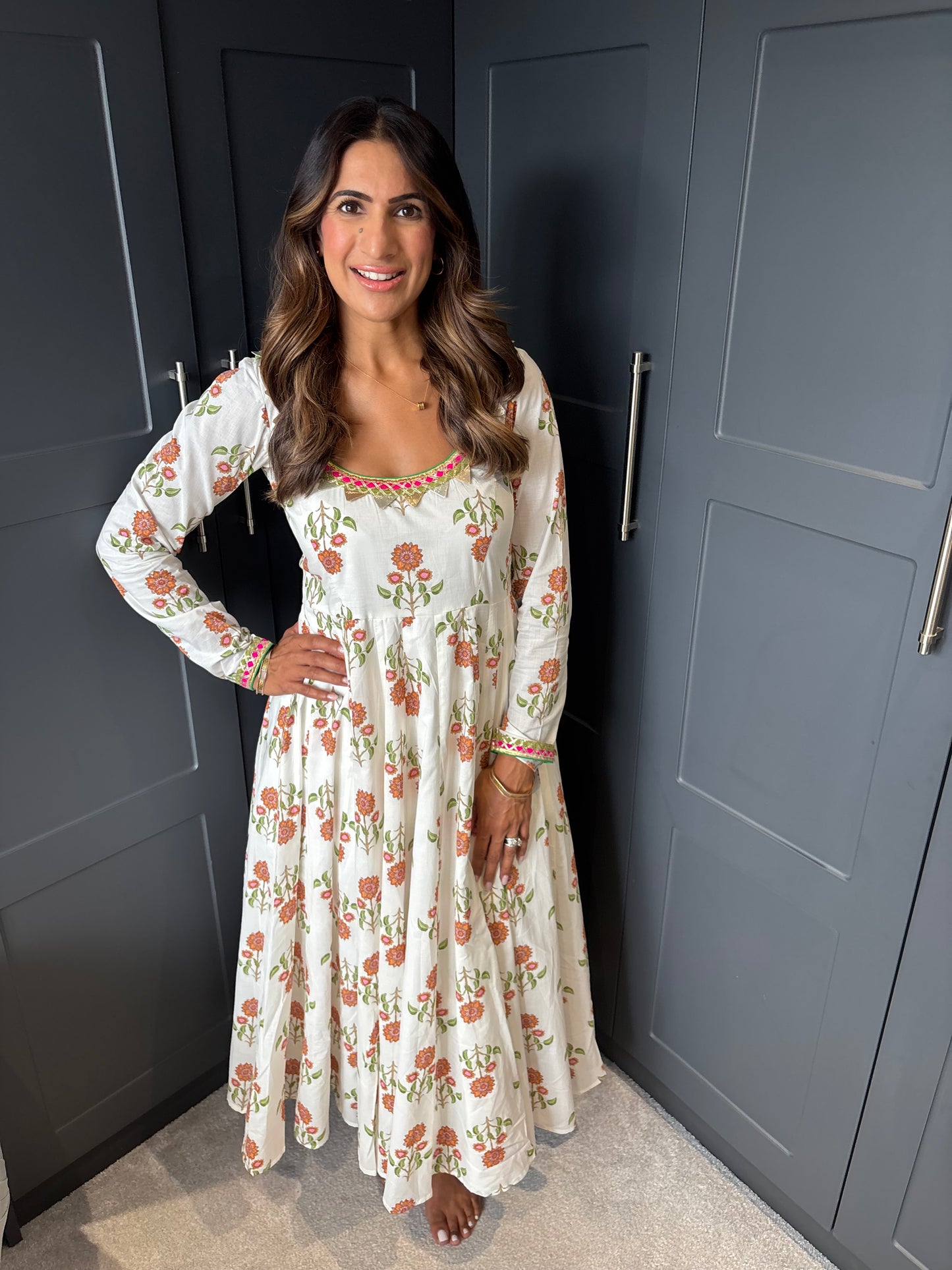 Mama Dahlia Noor Anarkali