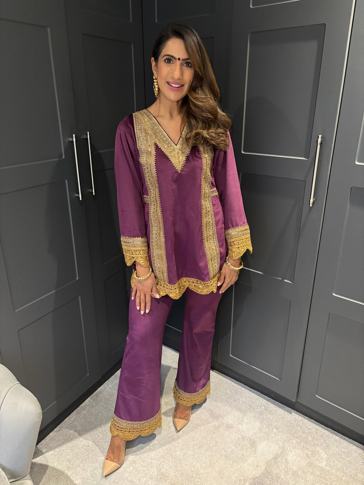 SAMPLE LADIES VELVET SUIT SMALL