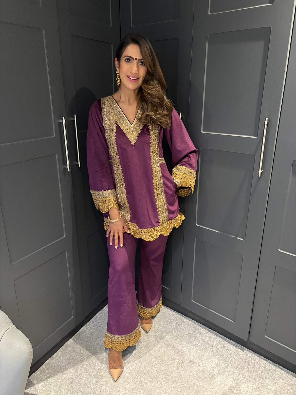 SAMPLE LADIES VELVET SUIT SMALL